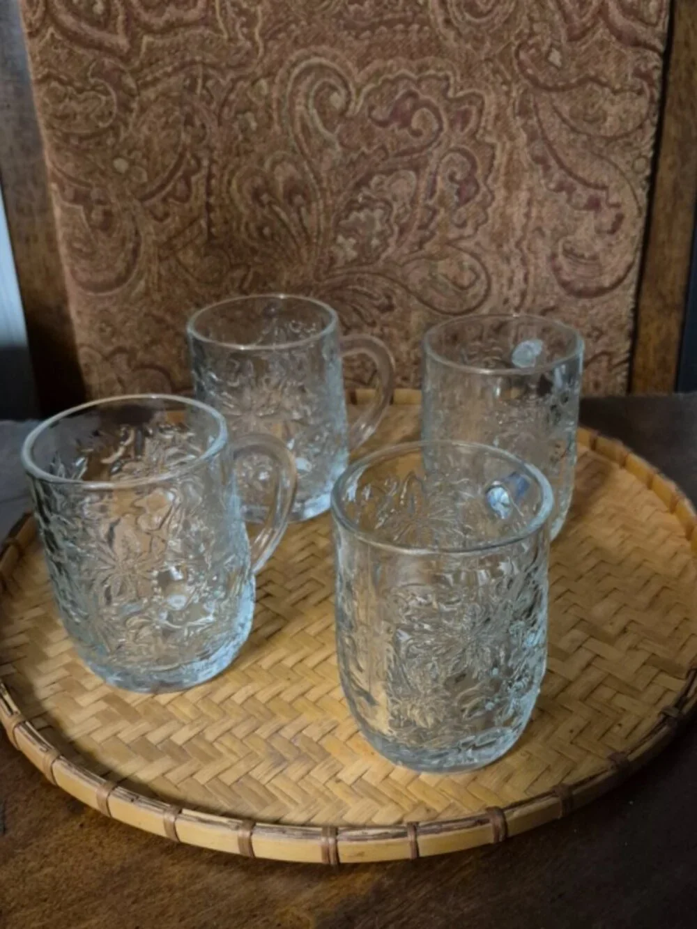 Princess House Fantasia Clear Mugs Set Embossed Poinsettia set of 4